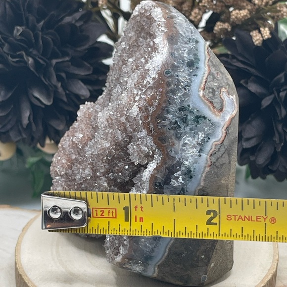 Pink Rainbow Amethyst Cut Base with Red Hematite and a Quartz Banding - Picture 8 of 9